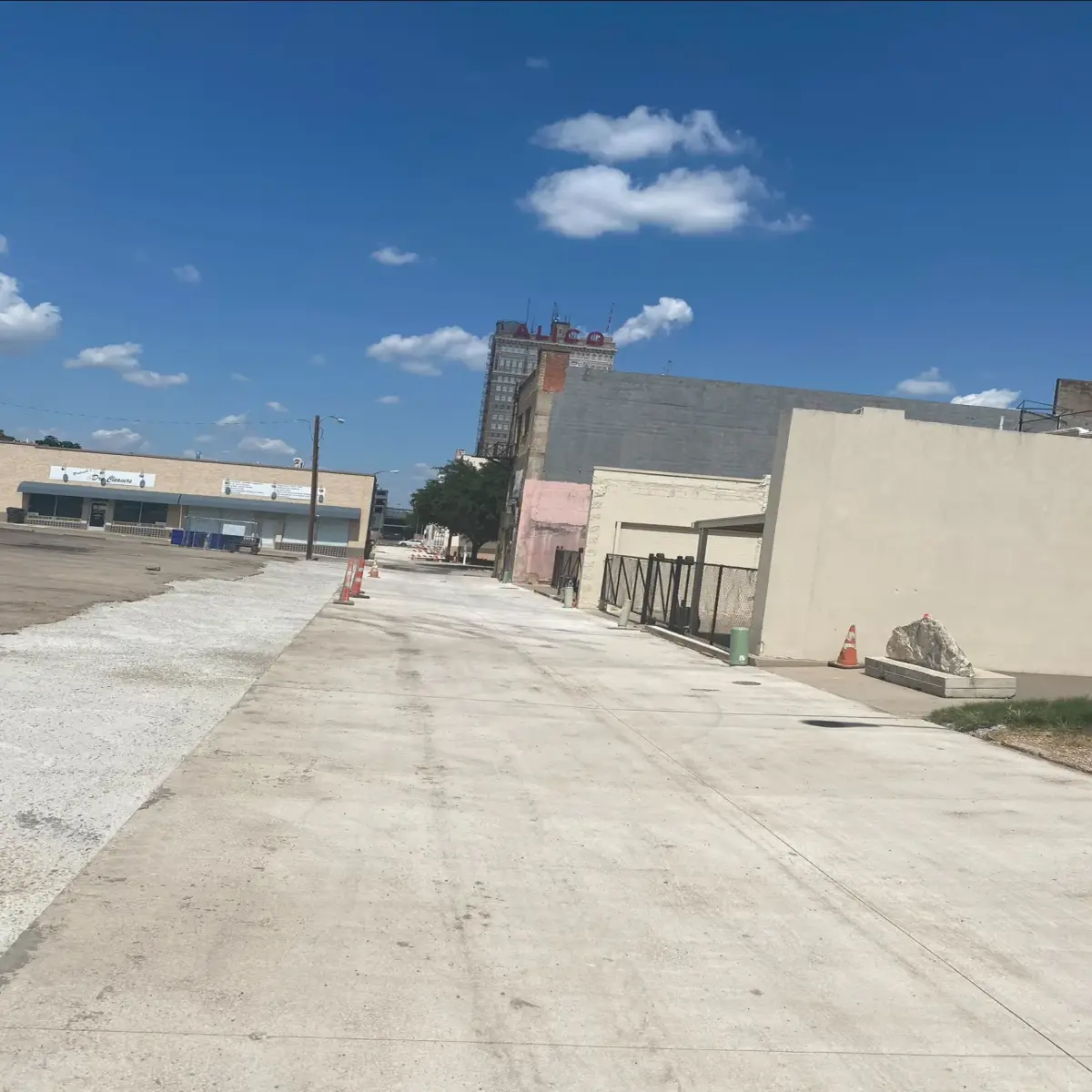 Concrete Sidewalks in Waco, TX photo 3: Sidewalks and Entry Walks in Waco Area