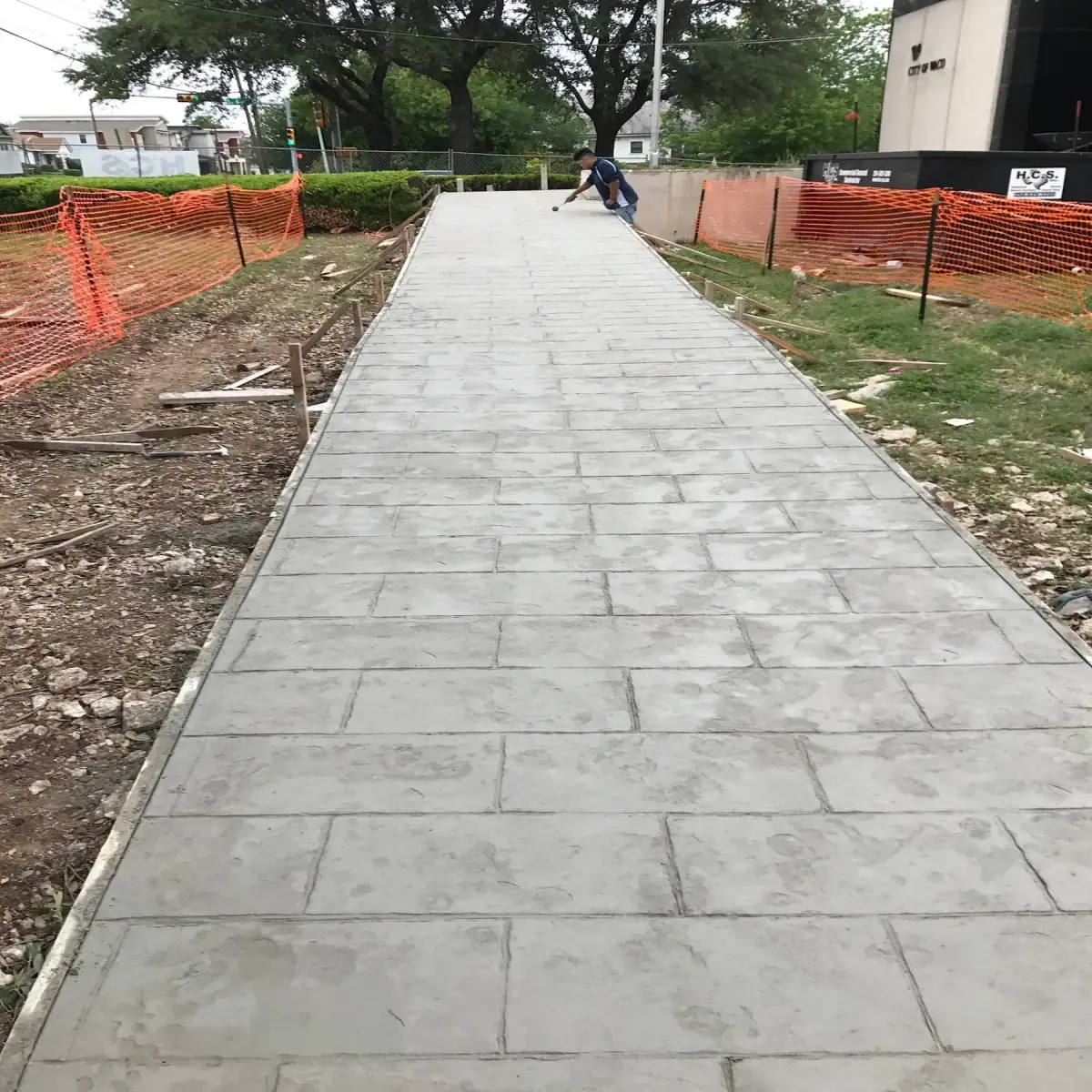 Concrete Sidewalks in Waco, TX photo 4: Sidewalks and Entry Walks in Waco Area